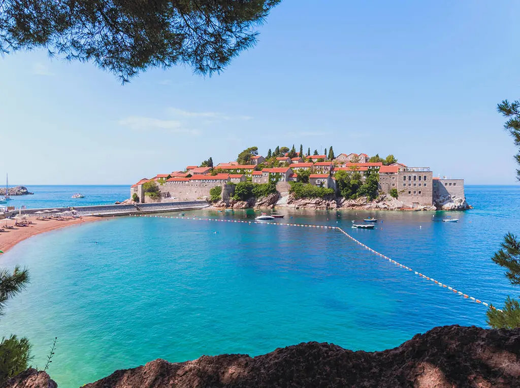 Makedonya ve Karadağ’ın Turistik Avantajları